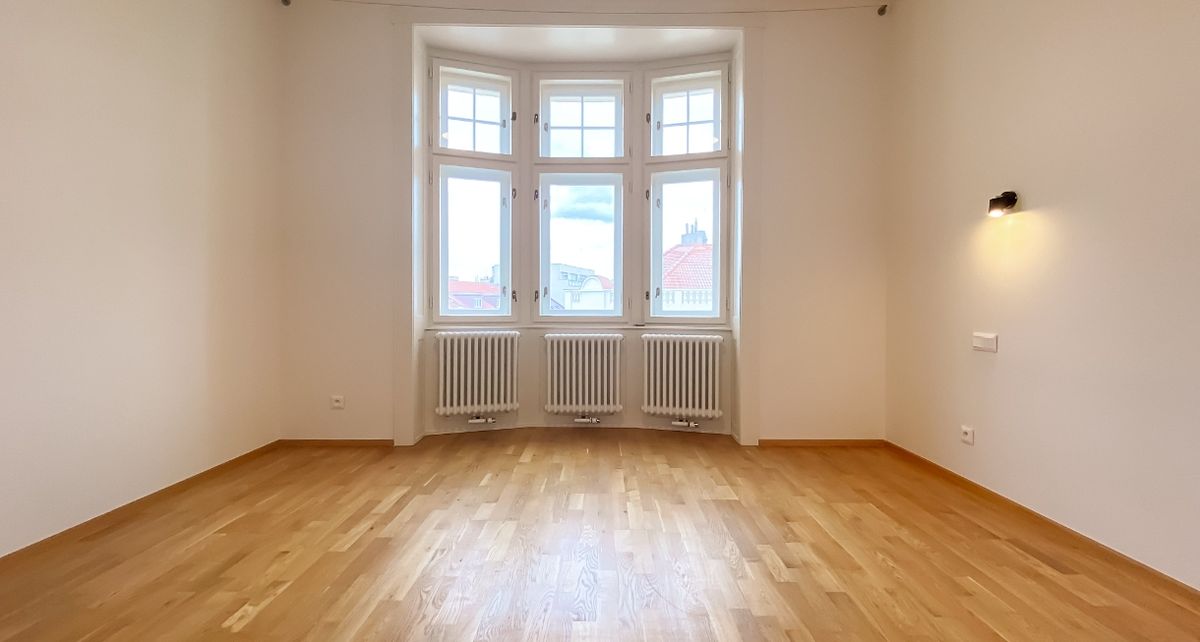 Pronájem bytu 2+kk 70 m² – fotografie 3