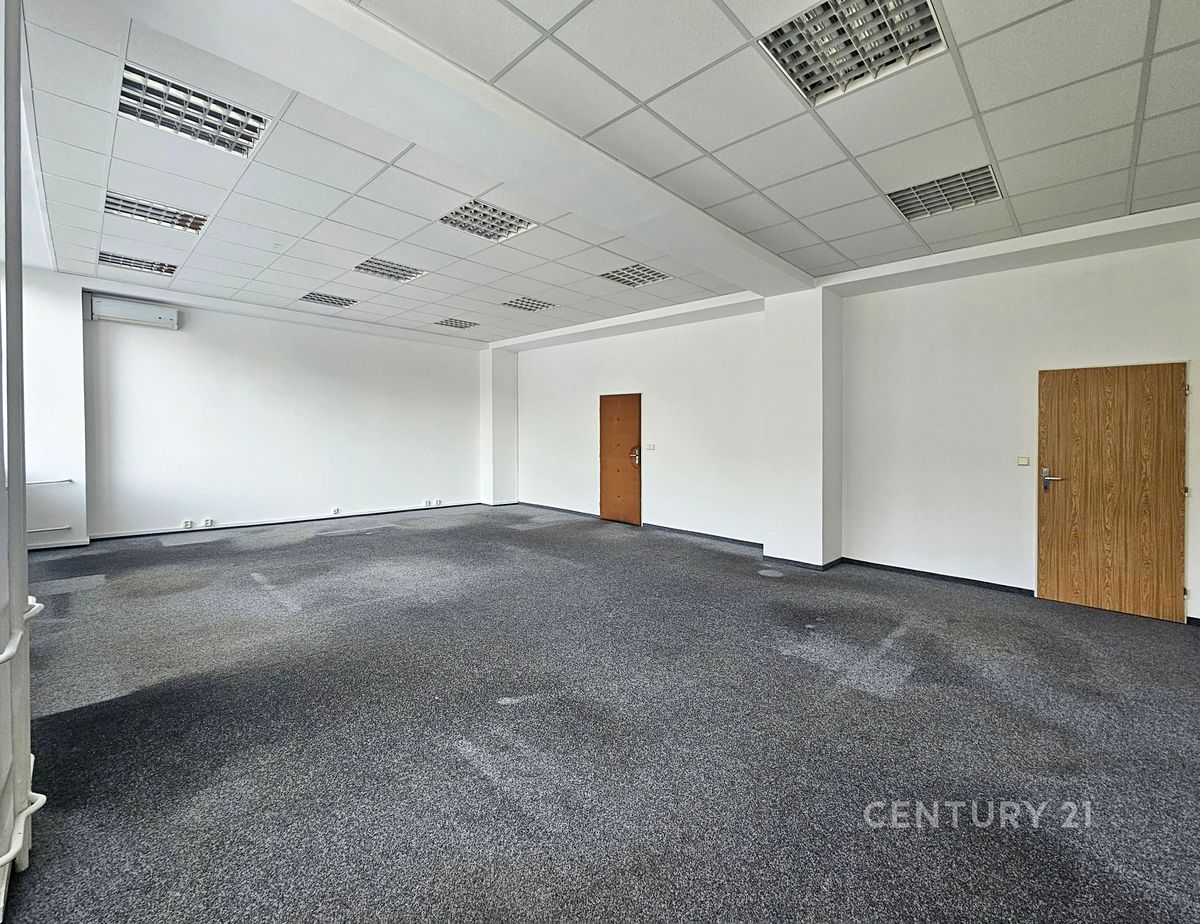 Pronájem kanceláře 59 m² – fotografie 2