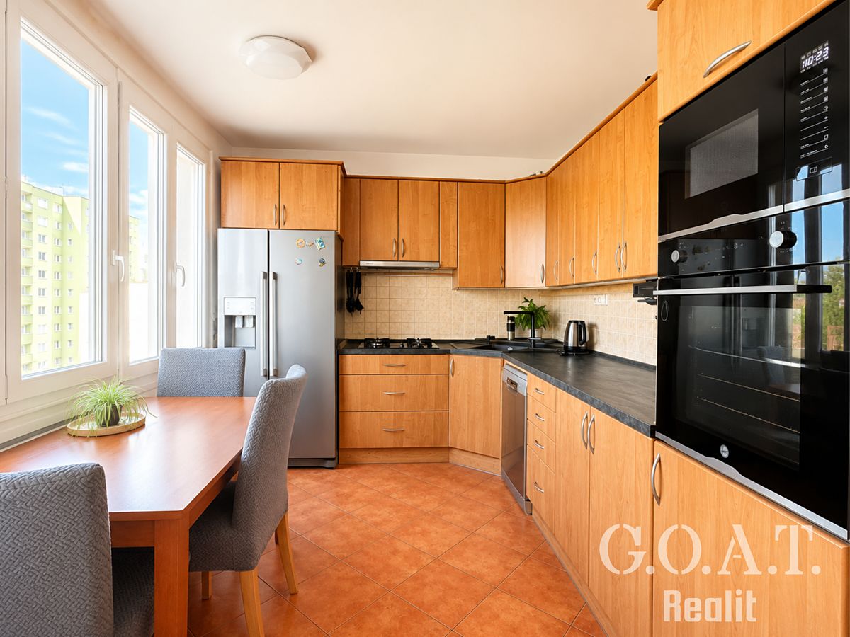 Prodej bytu 3+1 72 m², Plzeň – fotka 1 z 3