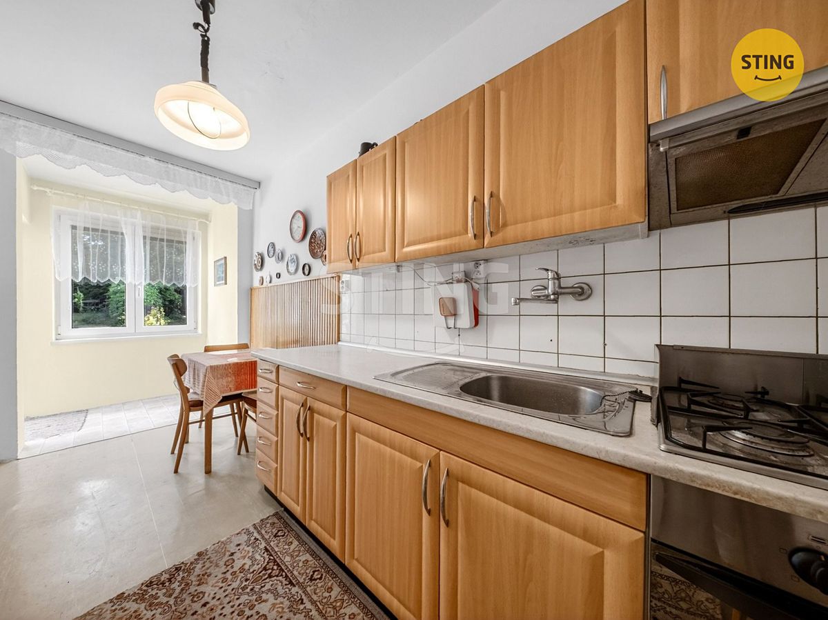 Prodej rodinného domu 120 m², pozemek 138 m² – fotografie 2