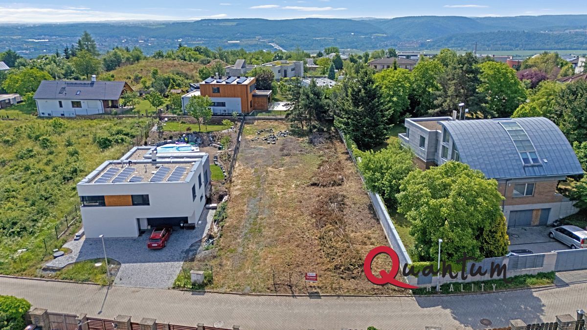 Prodej stavebního pozemku 1000 m²