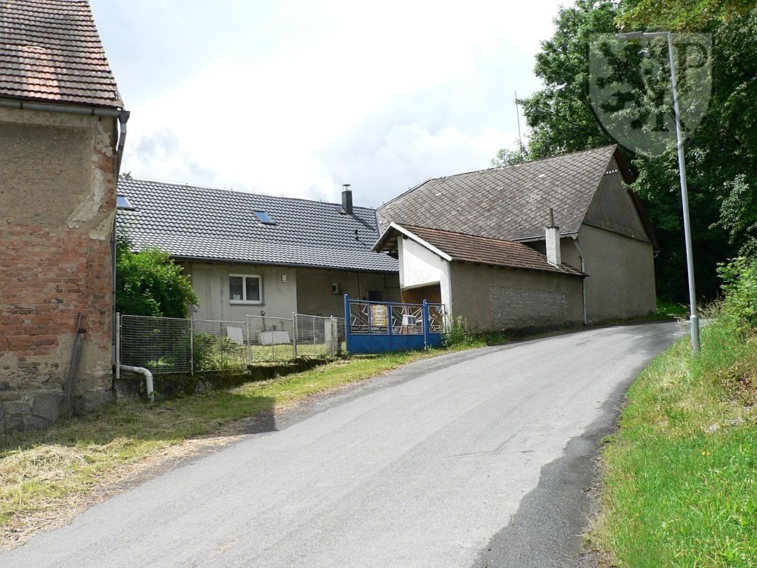 Prodej chalupy 375 m², pozemek 1380 m² – fotografie 2