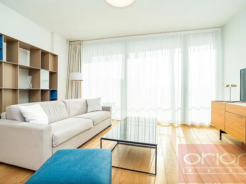 Pronájem bytu 2+kk 70 m², Praha – náhled fotky 3