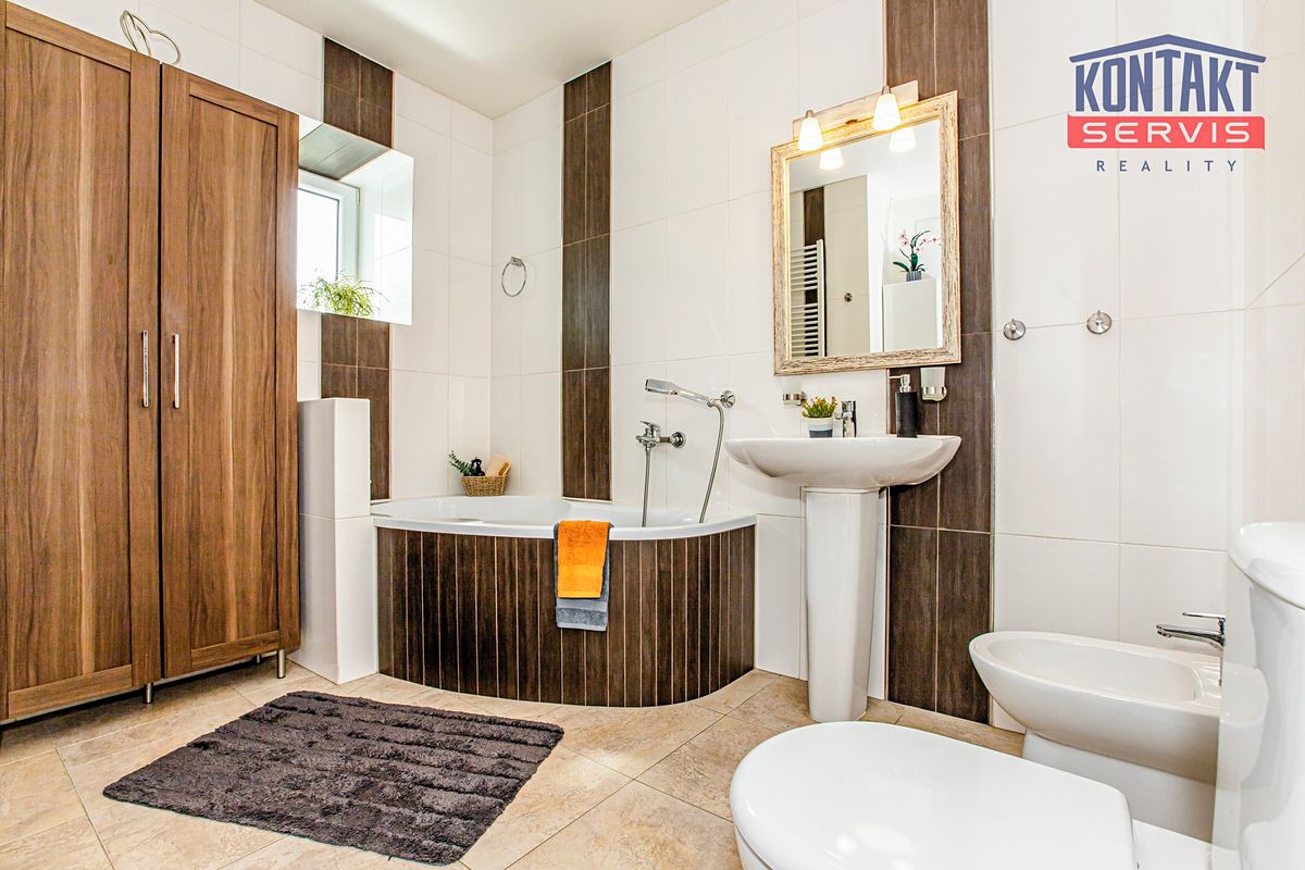 Prodej rodinného domu 160 m², pozemek 1633 m² – fotografie 5
