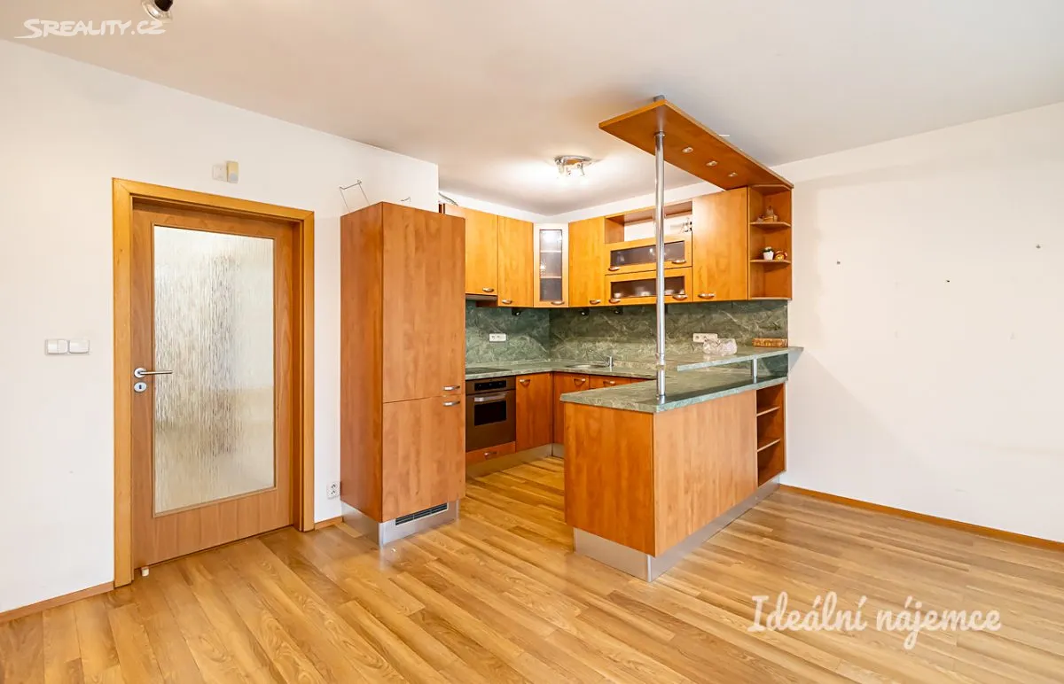Pronájem bytu 1+kk 44 m² – další