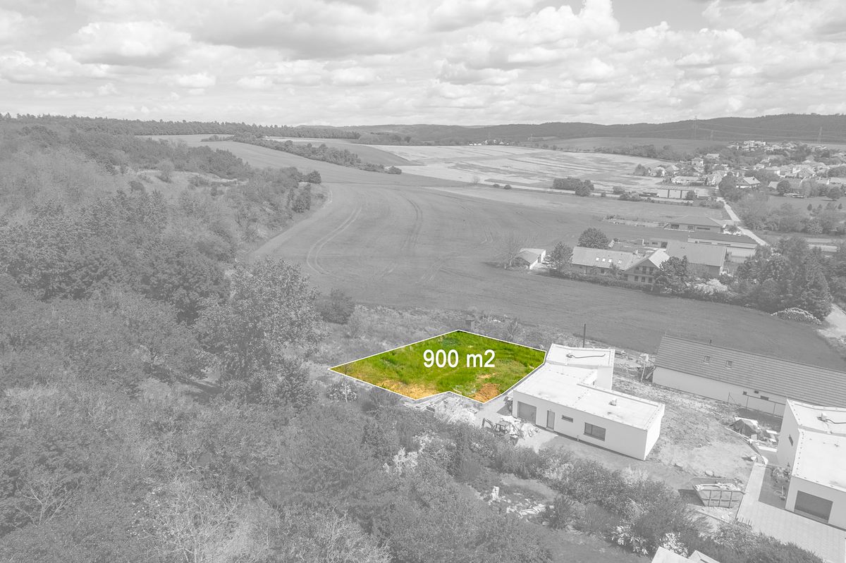 Prodej stavebního pozemku 900 m² – fotografie 3
