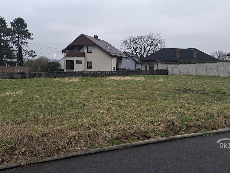 Prodej pozemku, 1 532 m² (1 z 11)