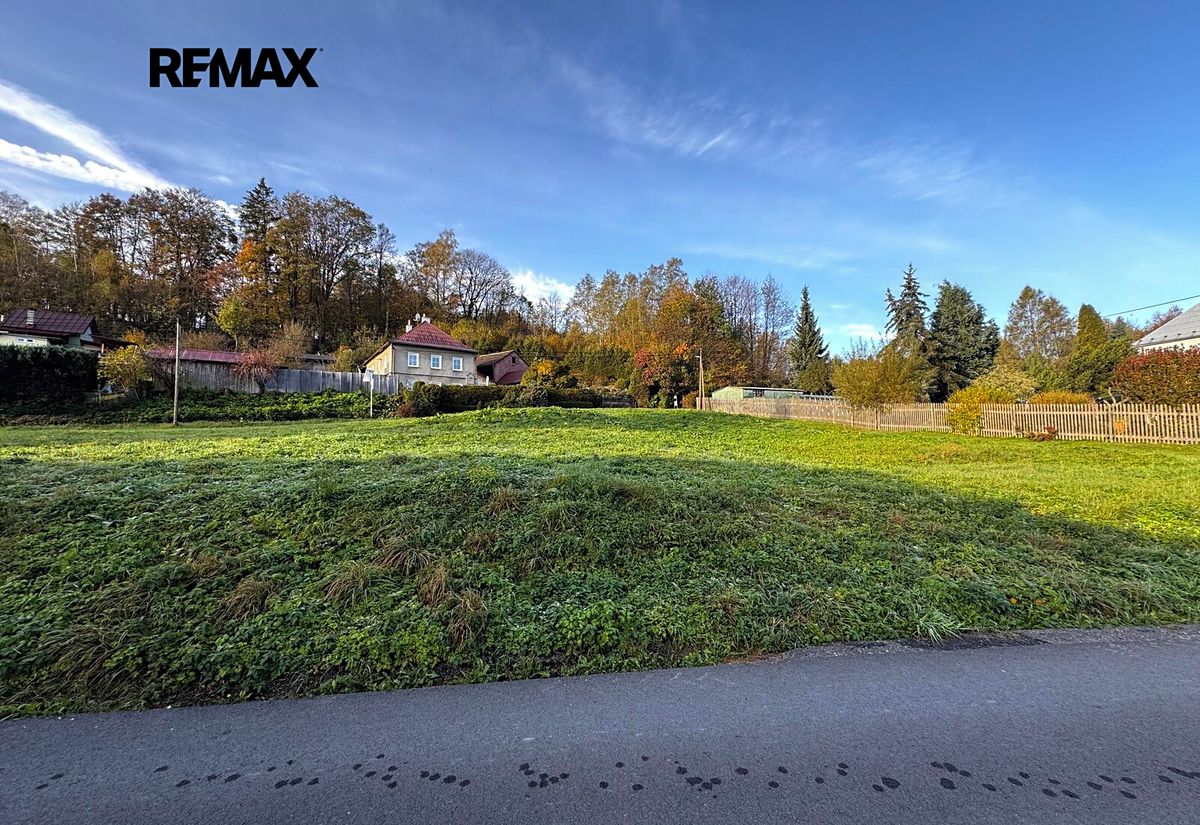 Prodej stavebního pozemku 1084 m² – fotografie 4