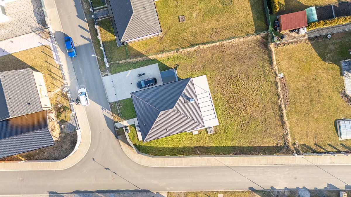 Prodej rodinného domu 178 m², pozemek 972 m² – fotografie 4