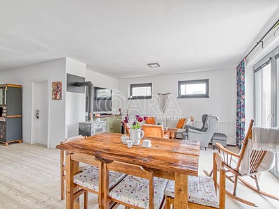 Prodej  rodinného domu 144 m², pozemek 6 118 m²