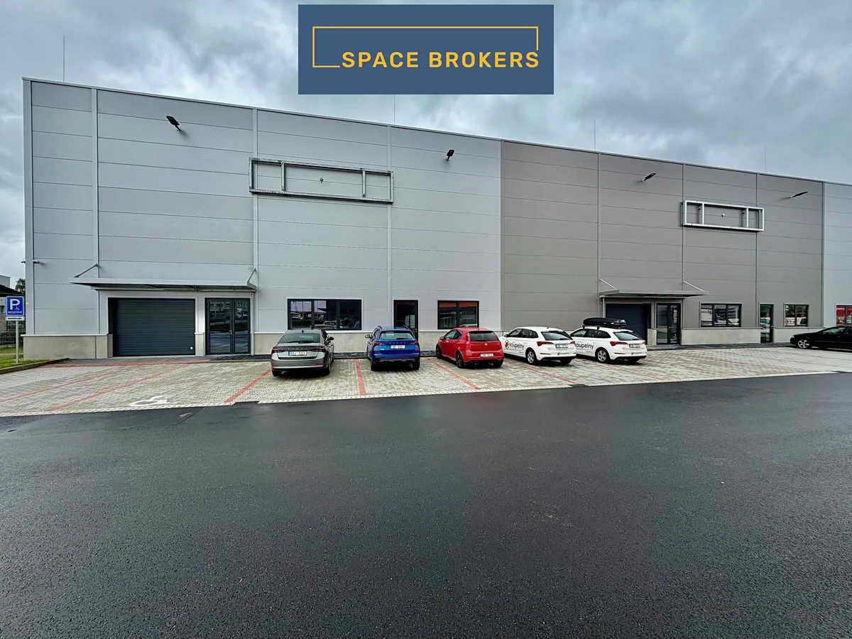 Pronájem skladového prostoru 816 m²