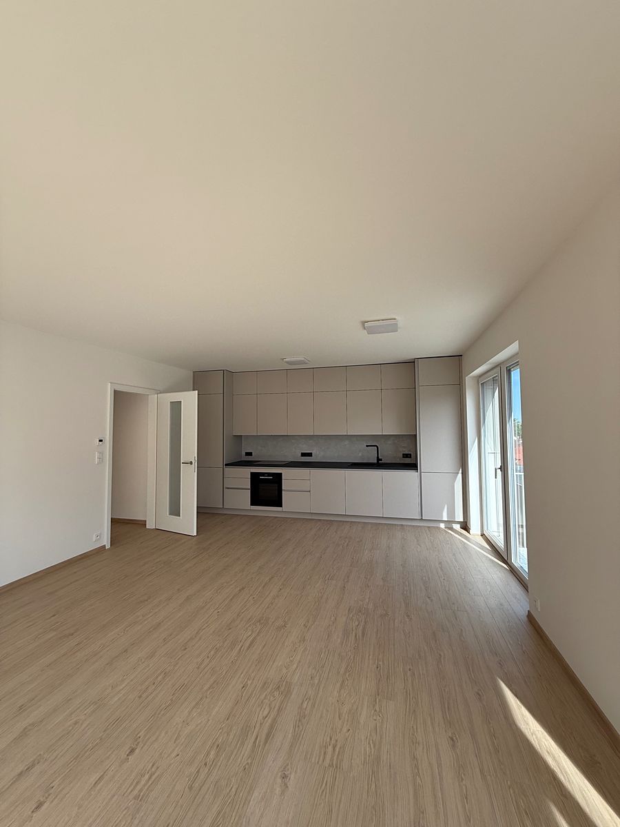 Pronájem bytu 2+kk 69 m²