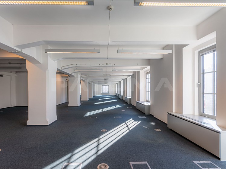 Комерційне приміщення в оренду, 653 м² (4 з 13)
