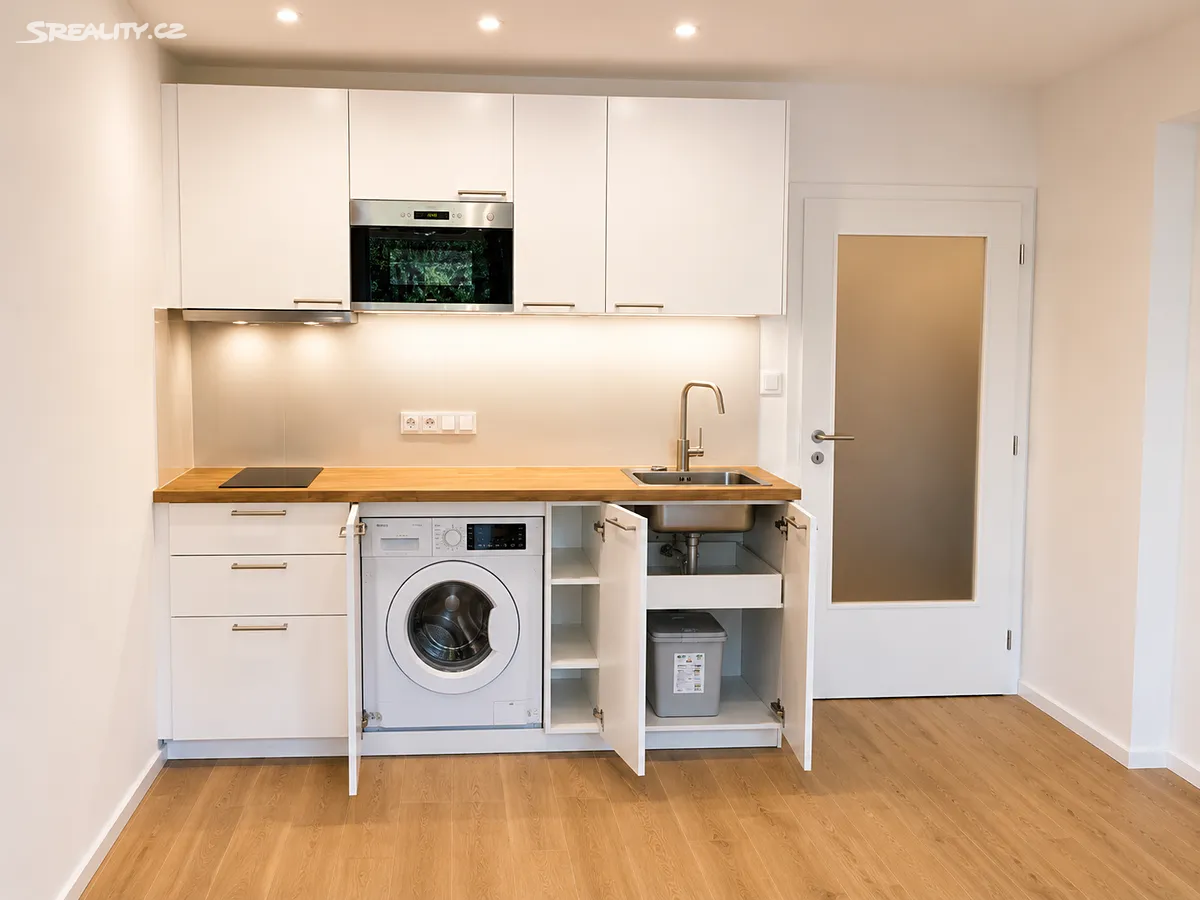 Pronájem bytu 1+kk 30 m² – pohled 4