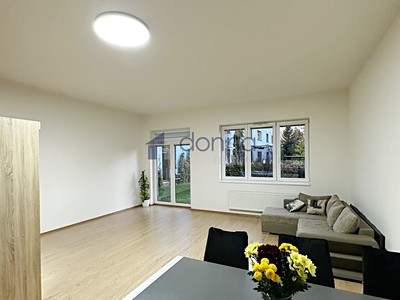 Pronájem bytu 1+kk 66 m²
