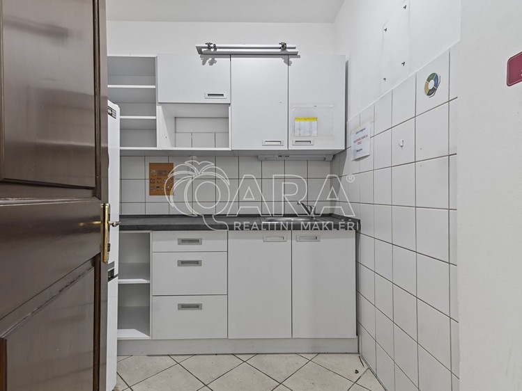 Gewerbefläche zur Miete, 226 m² (10 von 11)