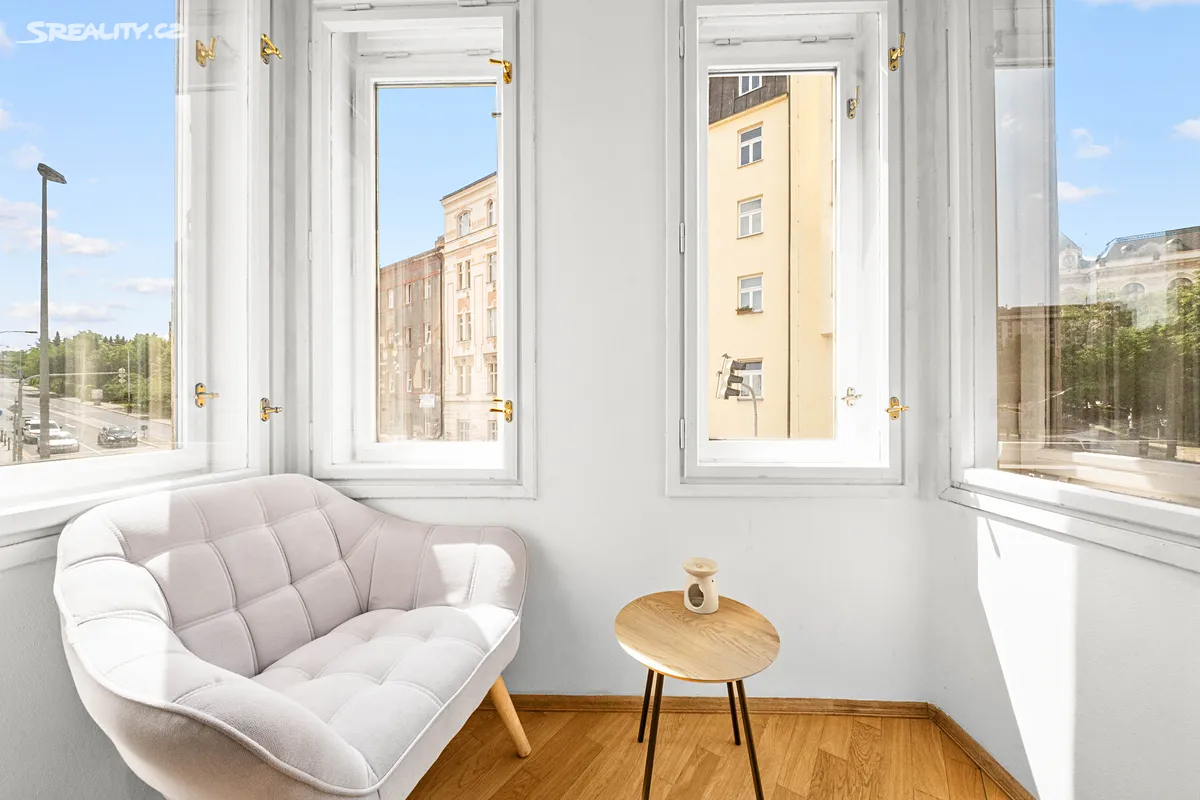 Pronájem kanceláře 156 m² – pohled 6