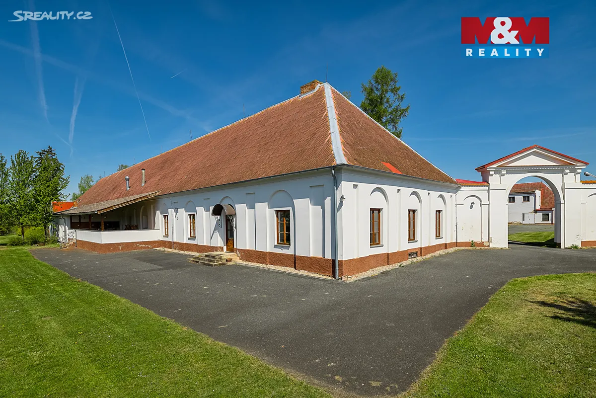 Prodej restaurace 76556 m² – pohled 3