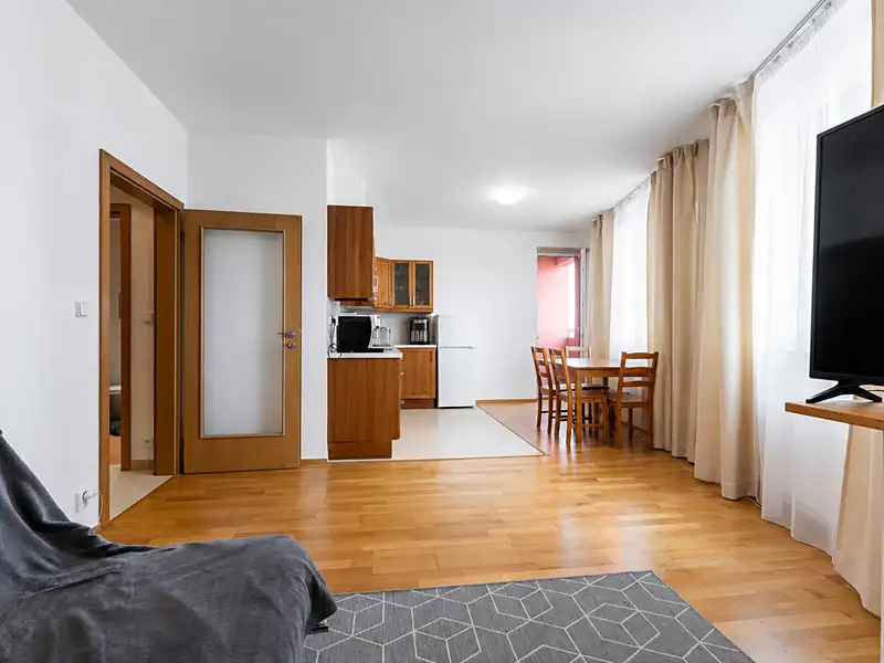 Prodej bytu 1+kk 35 m², Praha – náhled fotky 1