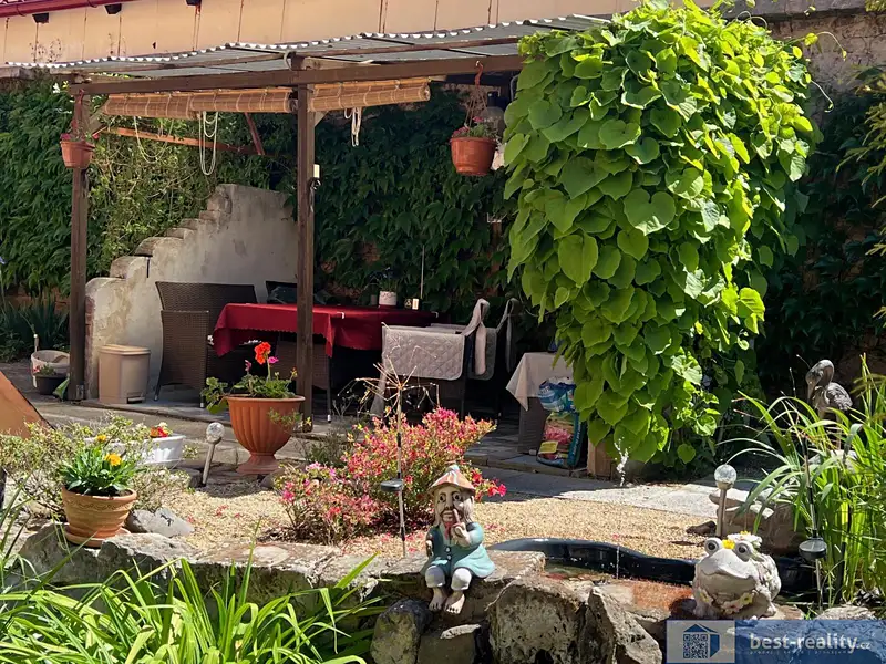 Prodej rodinného domu 270 m², pozemek 1072 m², Černuc – náhled fotky 2