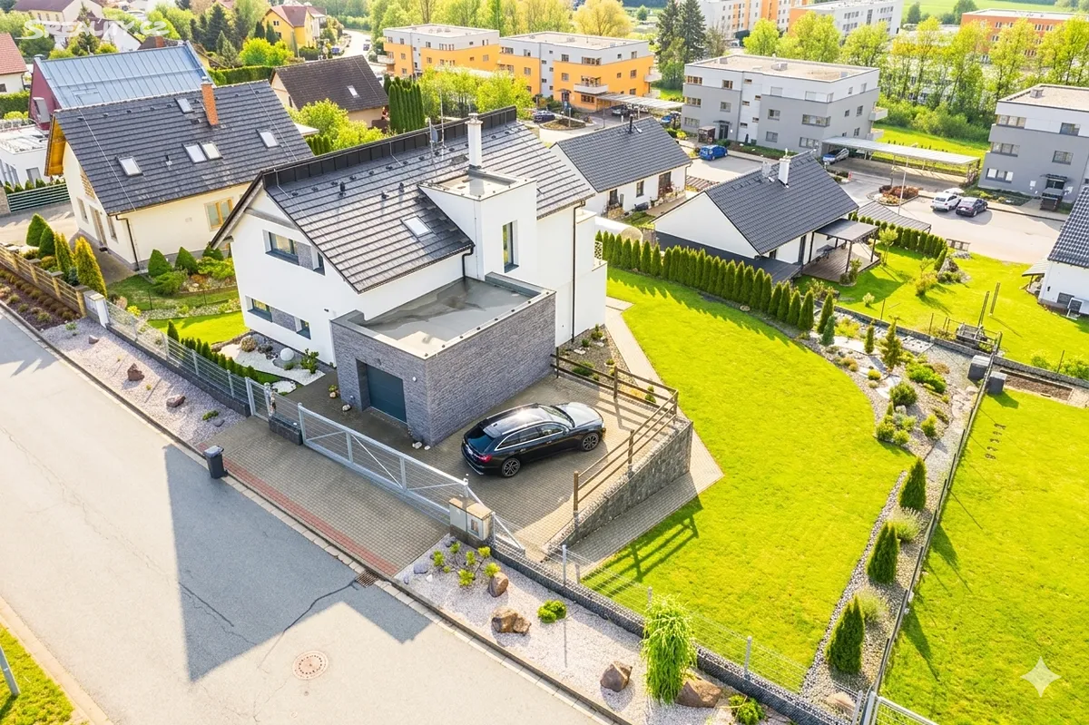 Prodej rodinného domu 186 m², pozemek 989 m², Trutnov