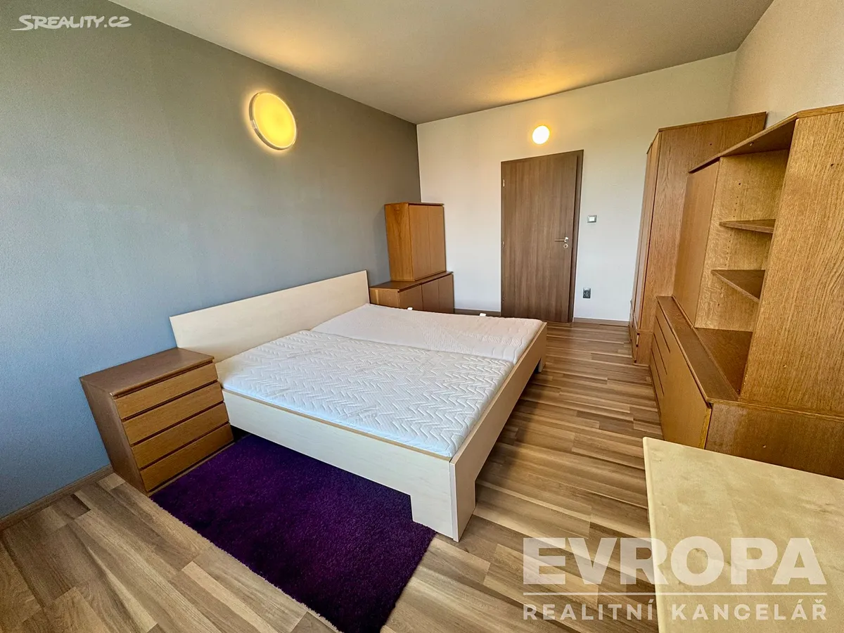 Pronájem bytu 2+kk 54 m² – pohled 6