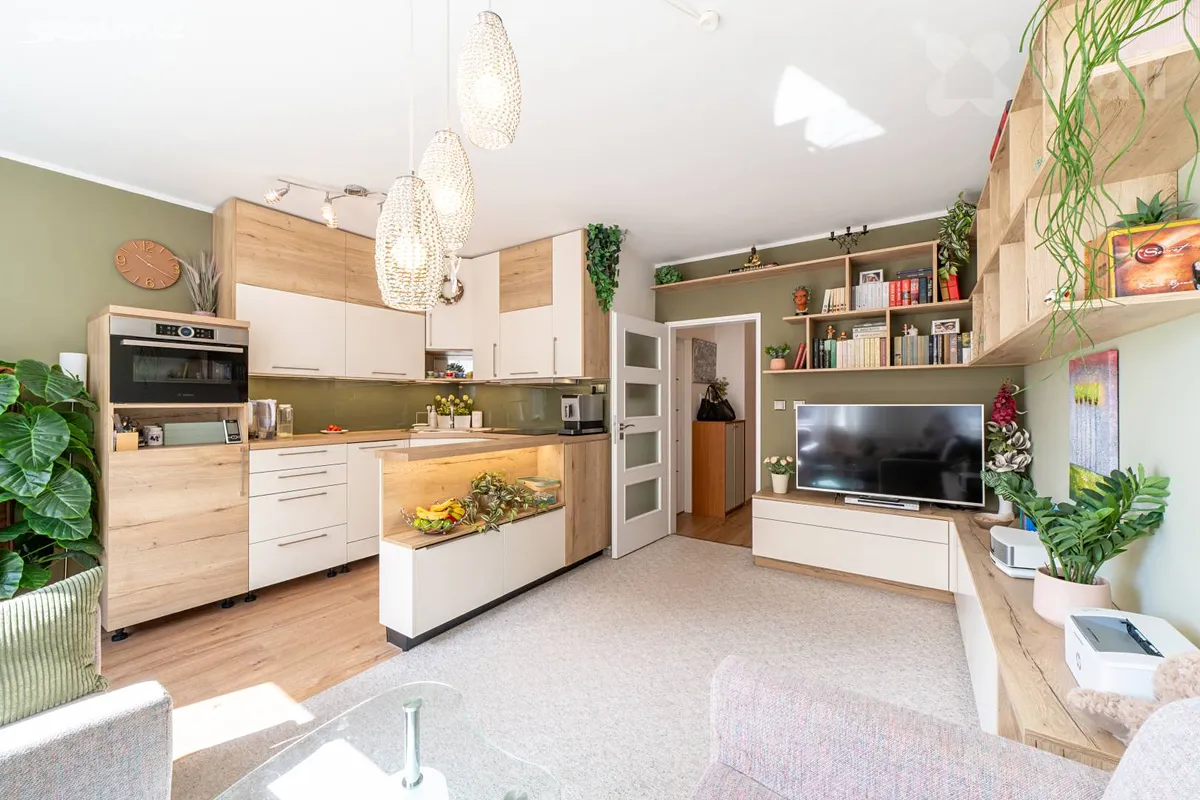 Pronájem bytu 2+kk 49 m², Praha