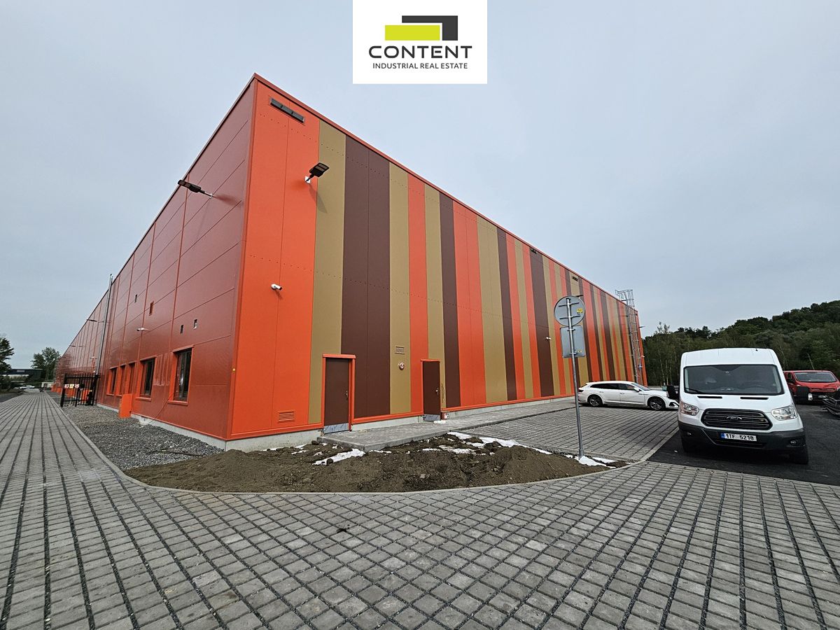 Pronájem výrobní haly, prostoru 4608 m²