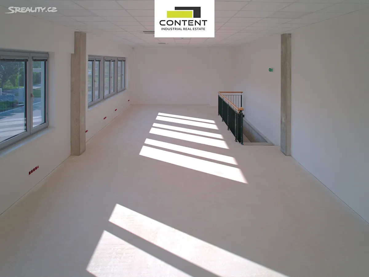 Pronájem skladového prostoru 5000 m² – pohled 6