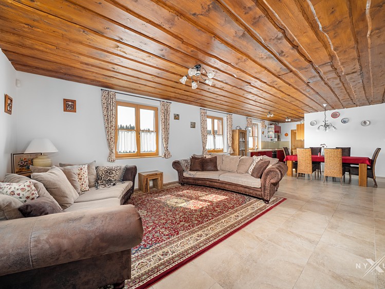 Комерційне приміщення на продаж, 306 м² (2 з 36)
