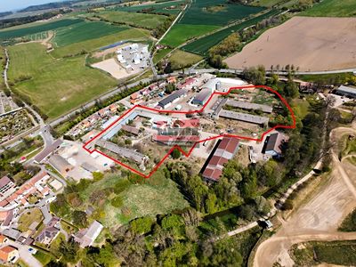 Prodej skladového prostoru 30000 m²
