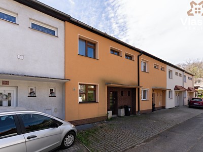 Pronájem  rodinného domu 200 m², pozemek 273 m²
