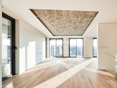 Pronájem bytu 4+kk 129 m²