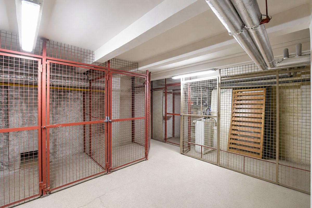 Prodej kanceláře 52 m² – fotografie 2