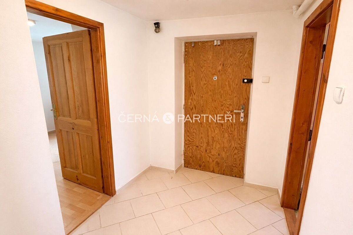 Pronájem bytu 2+1 48 m² – fotografie 4