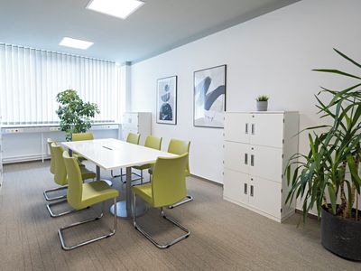 Pronájem kanceláře 183 m²