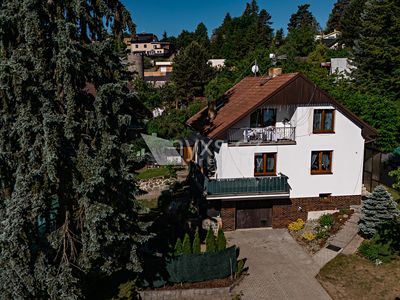 Prodej rodinného domu 220 m², pozemek 906 m²