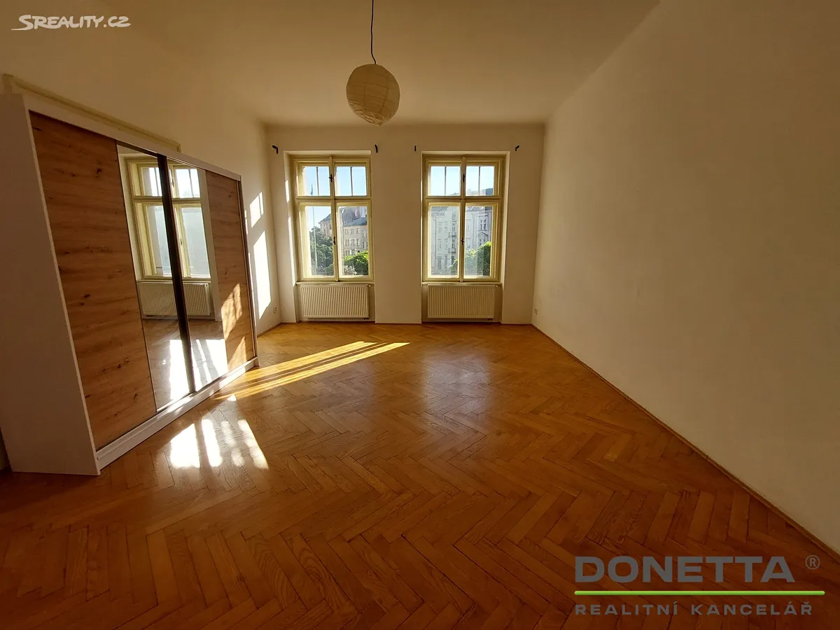 Pronájem bytu 2+1 84 m² – pohled 3