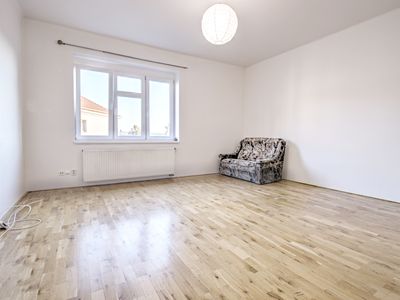 Pronájem bytu 1+kk 33 m²