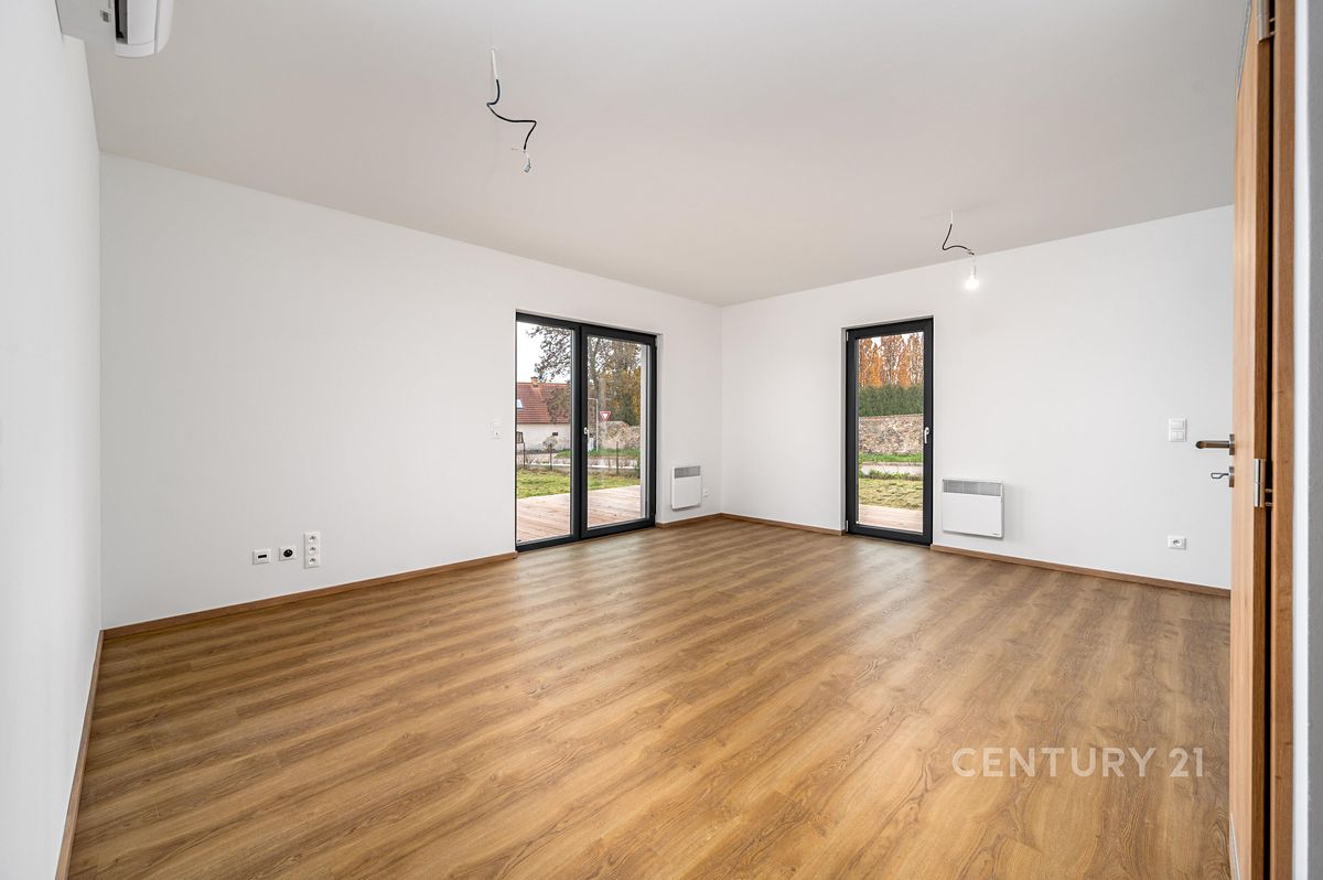 Prodej rodinného domu 122 m², pozemek 1048 m² – fotografie 4