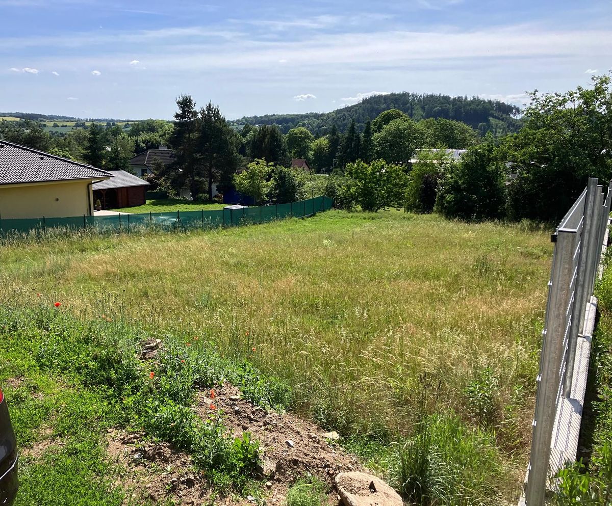 Prodej stavebního pozemku 1152 m², Nespeky – fotka 1 z 3