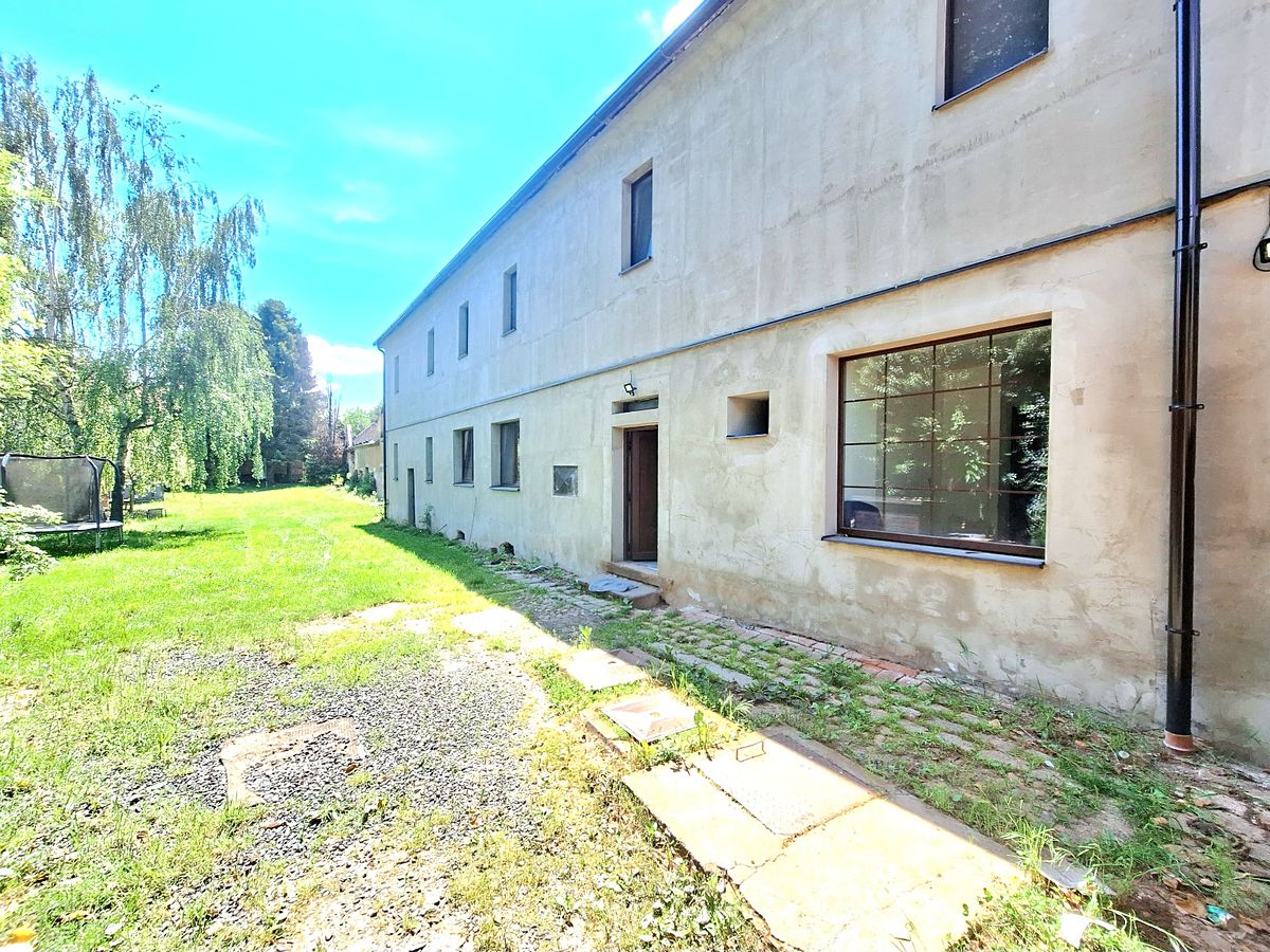 Prodej rodinného domu 500 m², pozemek 3140 m² – fotografie 3