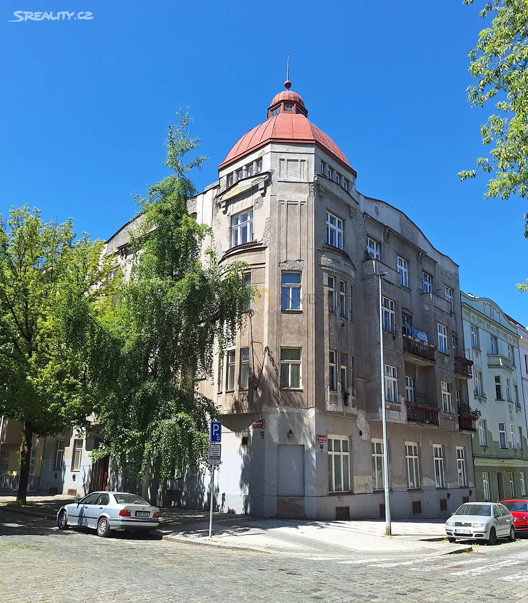 Prodej činžovního domu 1841 m², Praha
