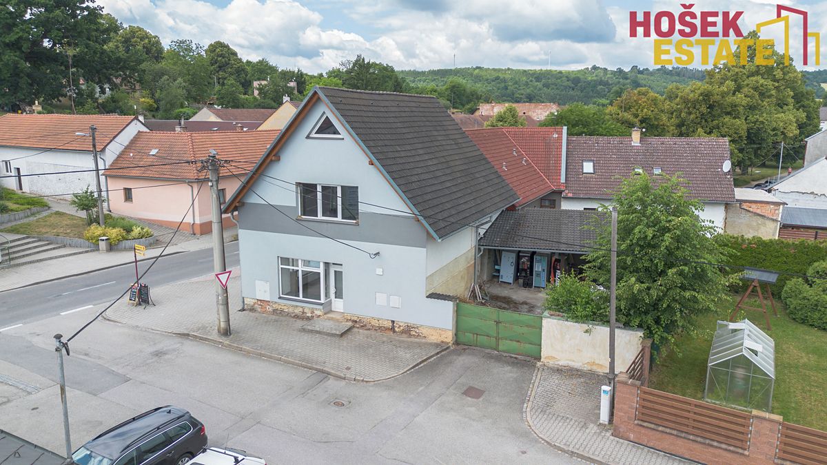 Prodej rodinného domu 166 m², pozemek 195 m²