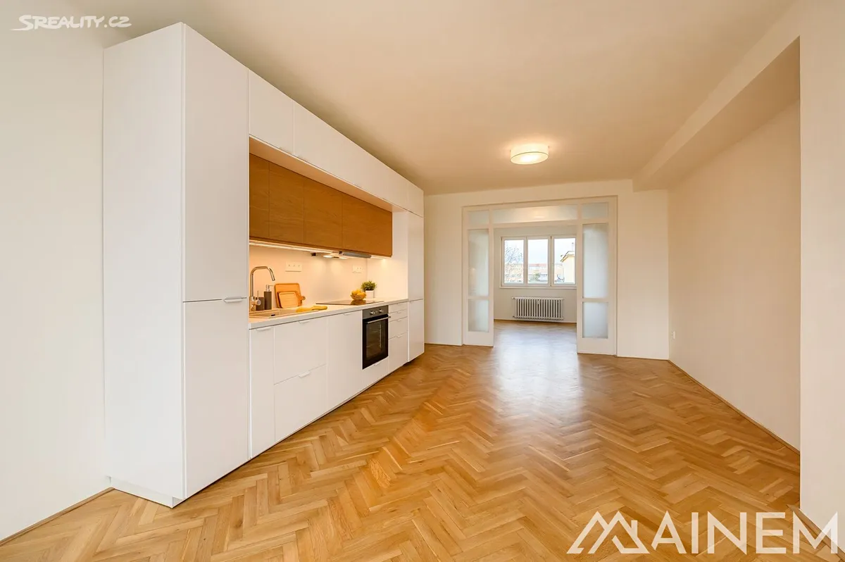 Pronájem bytu 3+kk 60 m² – pohled 3