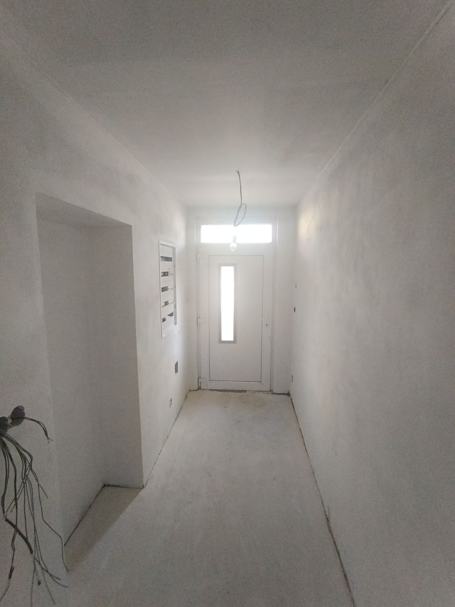 Prodej rodinného domu 240 m², pozemek 968 m² – fotografie 4