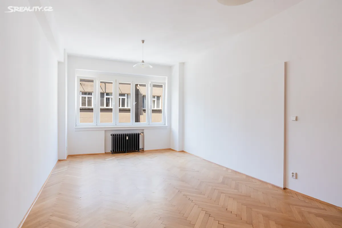 Pronájem bytu 4+kk 111 m² – pohled 4