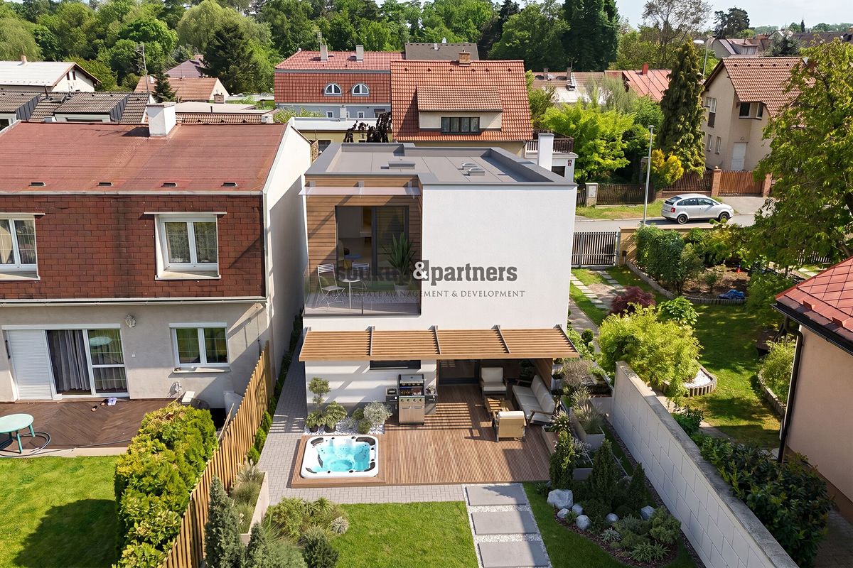 Prodej stavebního pozemku 317 m² – fotografie 3