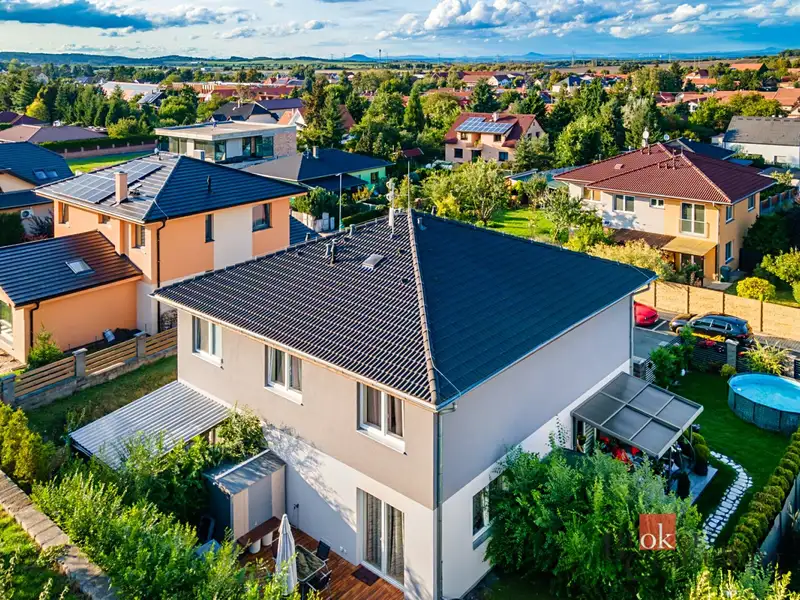 Prodej bytu 3+kk 71 m², Bašť – náhled fotky 1