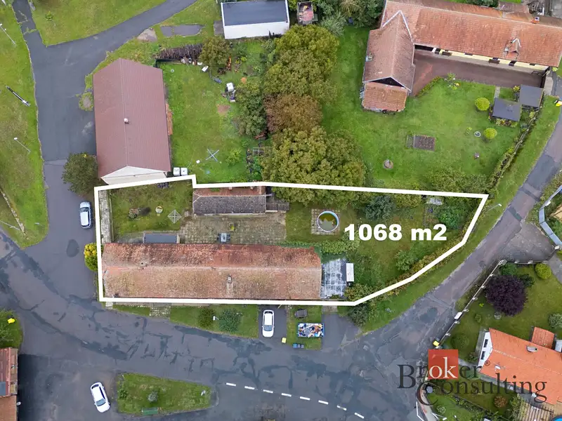 Prodej rodinného domu 189 m², pozemek 1068 m², Běrunice – náhled fotky 2